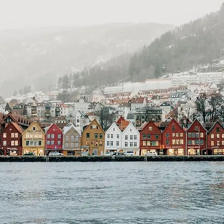 Villa Beautiful Townhouse Super Central In - 4 Bedrooms 8 Guests Bergen