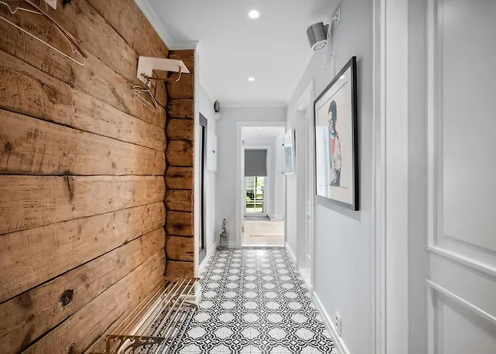 Beautiful Townhouse Super Central In - 4 Bedrooms 8 Guests