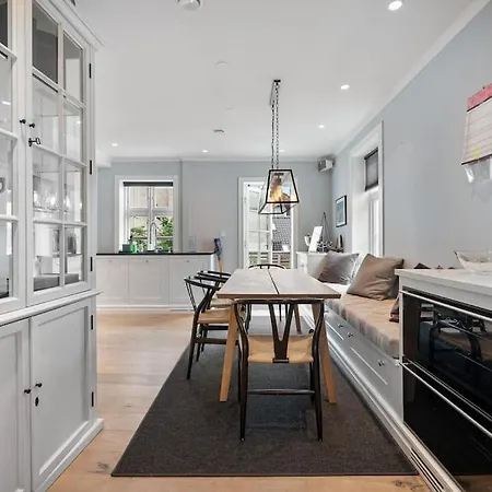 Beautiful Townhouse Super Central In - 4 Bedrooms 8 Guests 别墅 *