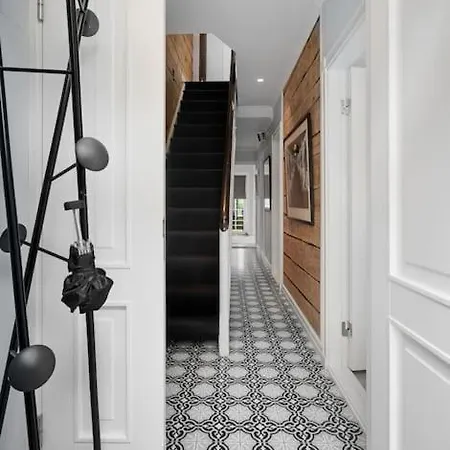 Beautiful Townhouse Super Central In - 4 Bedrooms 8 Guests 빌라