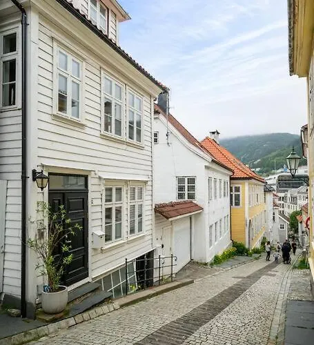 Beautiful Townhouse Super Central In - 4 Bedrooms 8 Guests Βίλα *