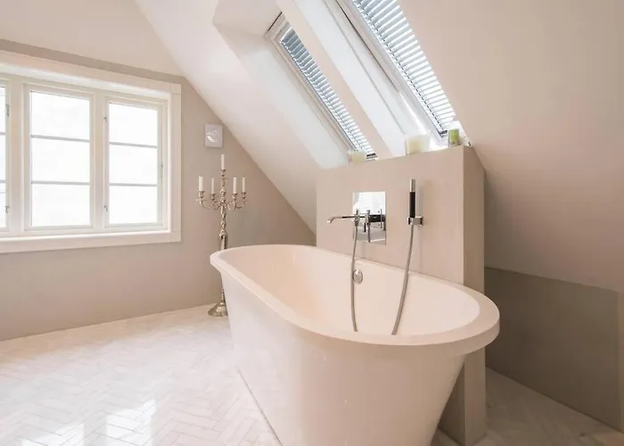 Beautiful Townhouse Super Central In - 4 Bedrooms 8 Guests *