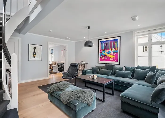 Beautiful Townhouse Super Central In - 4 Bedrooms 8 Guests Villa