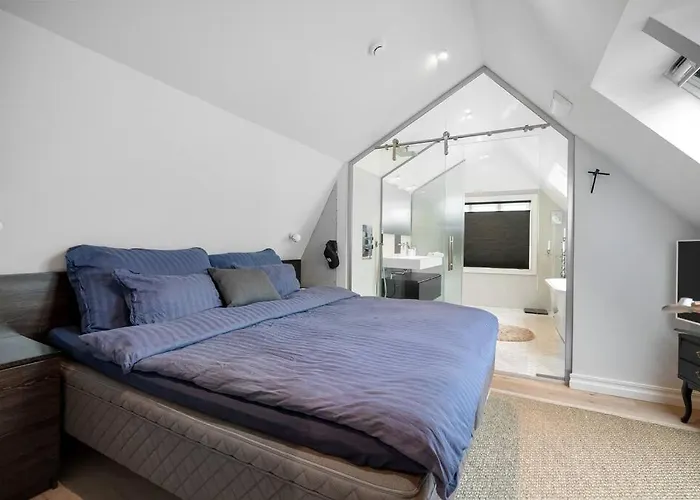 Beautiful Townhouse Super Central In - 4 Bedrooms 8 Guests Bergen