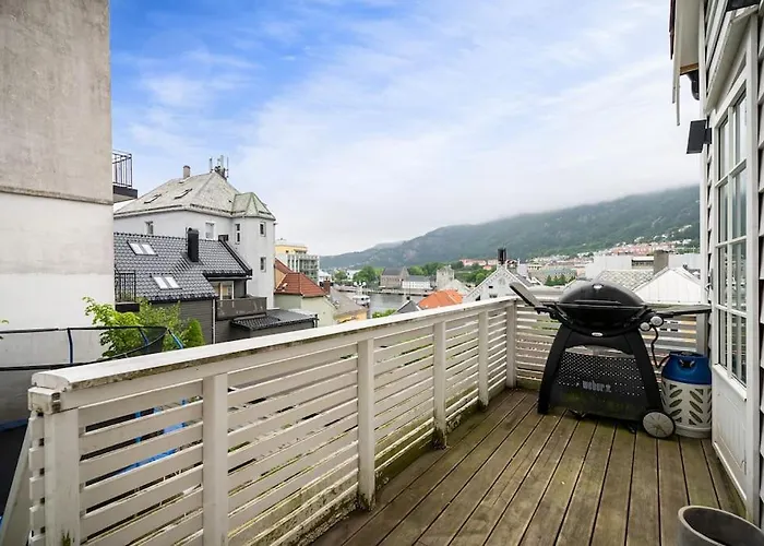 Beautiful Townhouse Super Central In - 4 Bedrooms 8 Guests * Bergen
