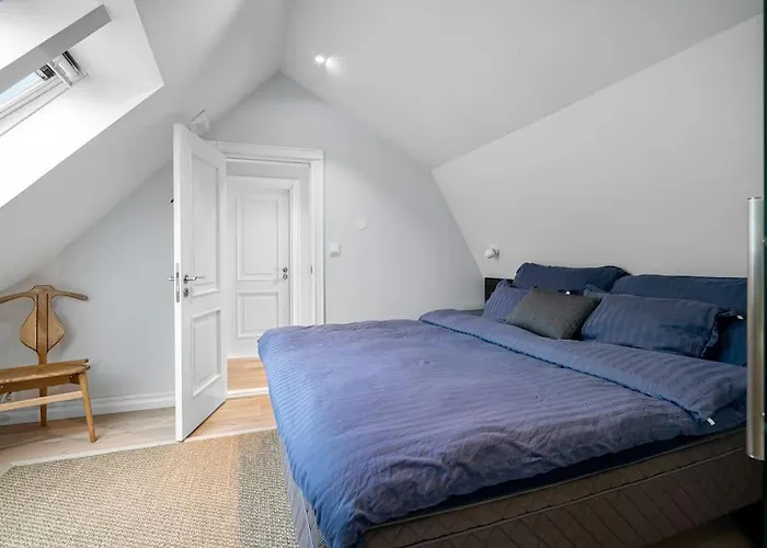 Villa Beautiful Townhouse Super Central In - 4 Bedrooms 8 Guests *