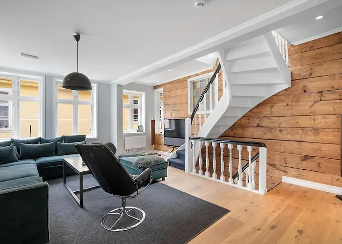 Villa Beautiful Townhouse Super Central In - 4 Bedrooms 8 Guests Bergen