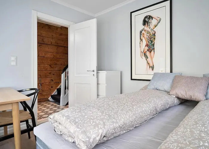 Villa Beautiful Townhouse Super Central In - 4 Bedrooms 8 Guests Bergen