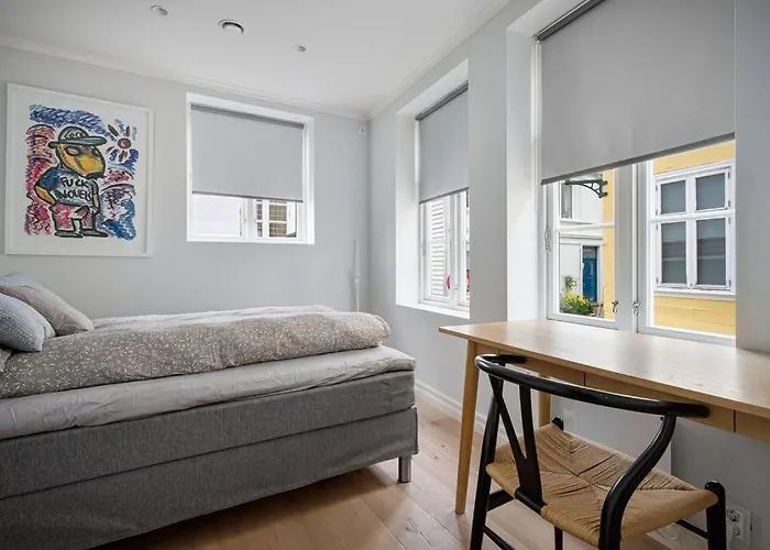 Beautiful Townhouse Super Central In - 4 Bedrooms 8 Guests