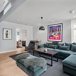 Beautiful Townhouse Super Central In - 4 Bedrooms 8 Guests Villa